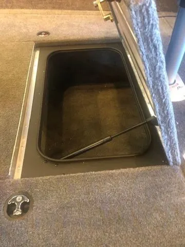 Slide: The Image of Tracker Pro Team 175 TF 2026 - 23