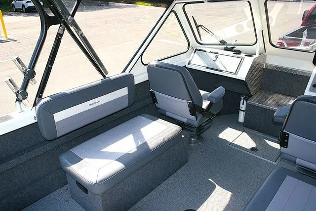 Slide: The Image of Thunder Jet 210 Luxor Limited 2021 - 7