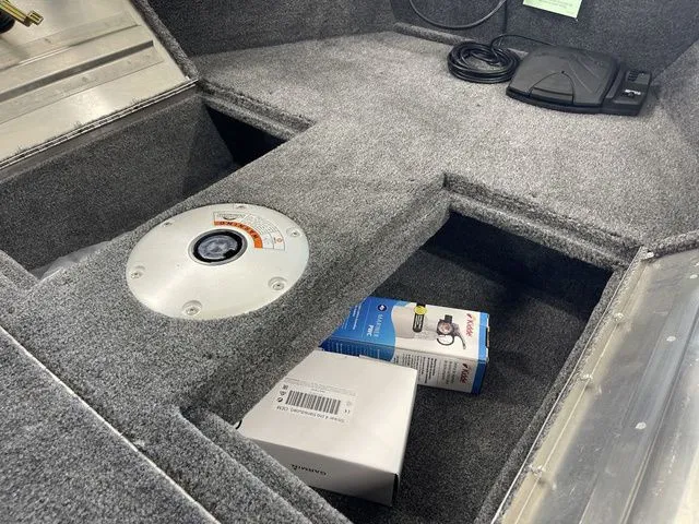 Slide: The Image of Tracker Super Guide V-16 SC 2026 - 15