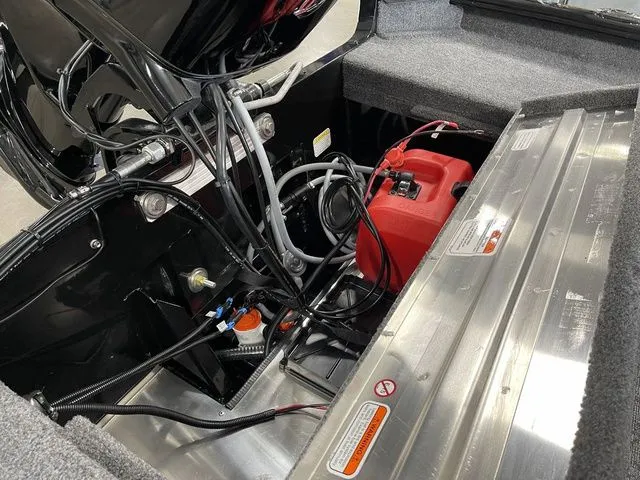 Slide: The Image of Tracker Super Guide V-16 SC 2026 - 21