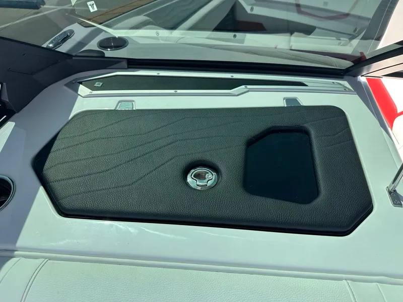 Slide: The Image of Nautique G25 2026 - 18