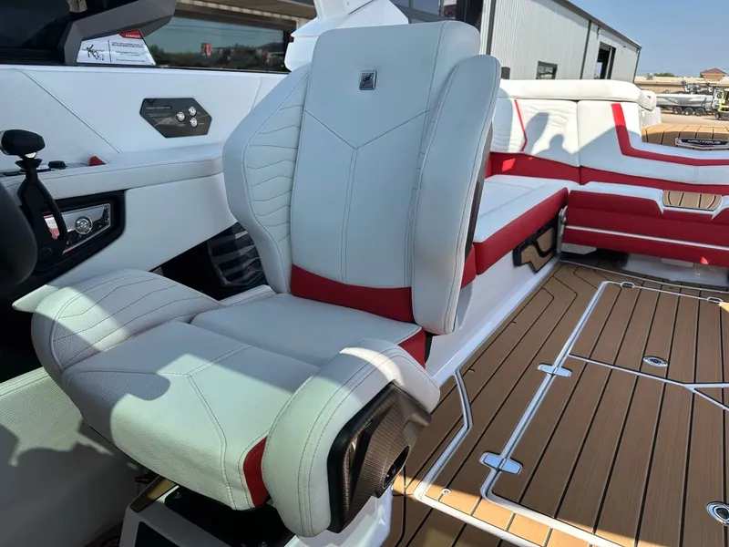 Slide: The Image of Nautique G25 2026 - 21