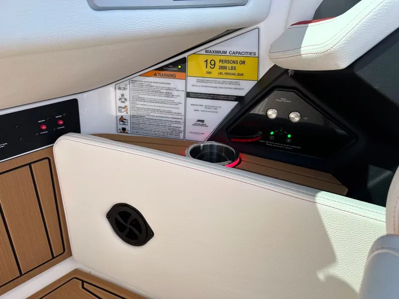 Slide: The Image of Nautique G25 2026 - 25