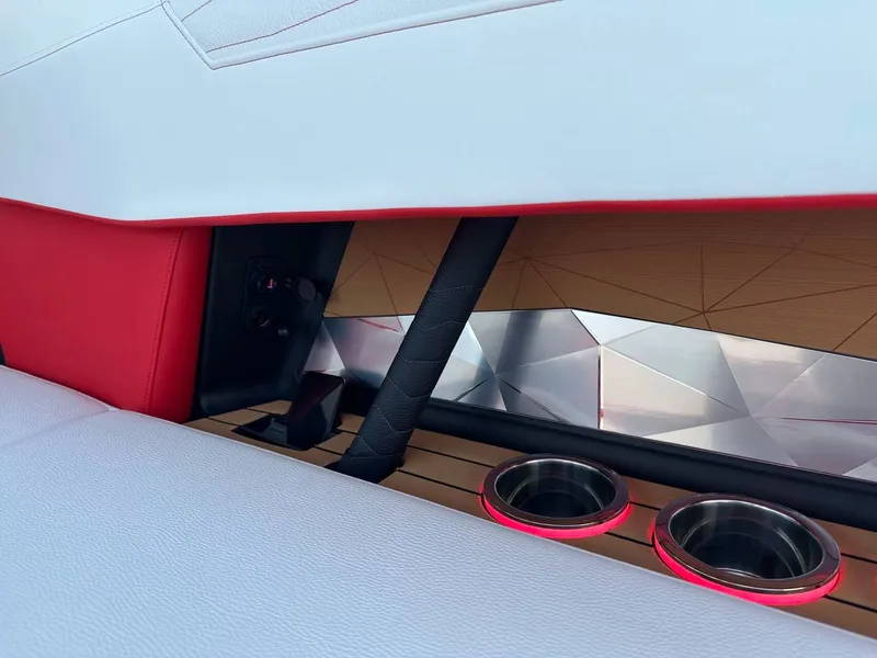 Slide: The Image of Nautique G25 2026 - 34