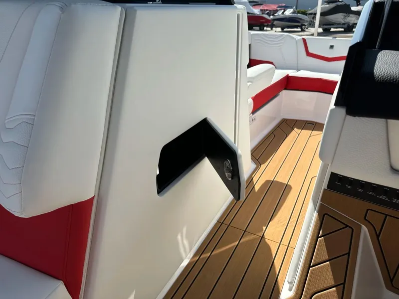 Slide: The Image of Nautique G25 2026 - 41