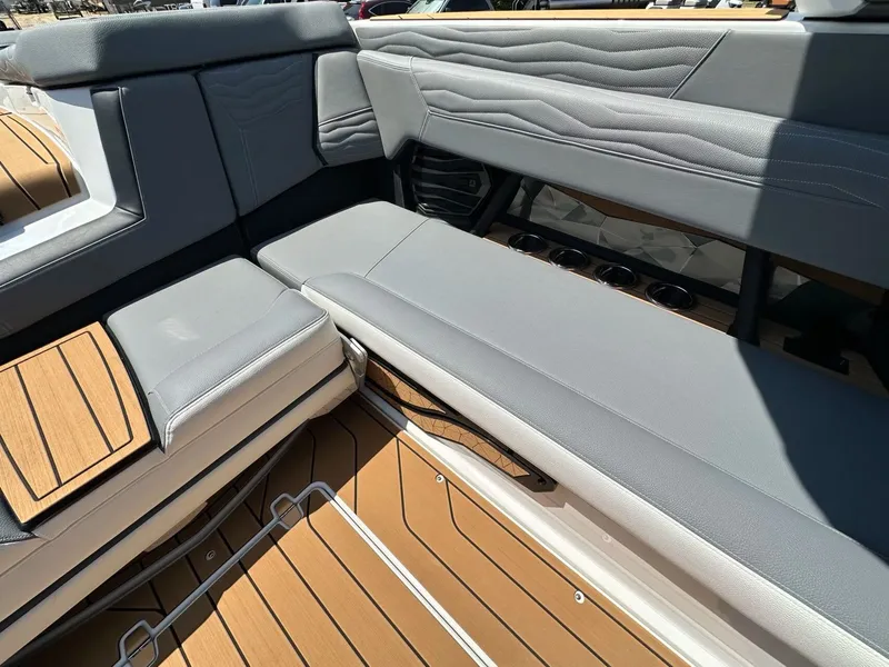 Slide: The Image of Nautique G25 2026 - 13