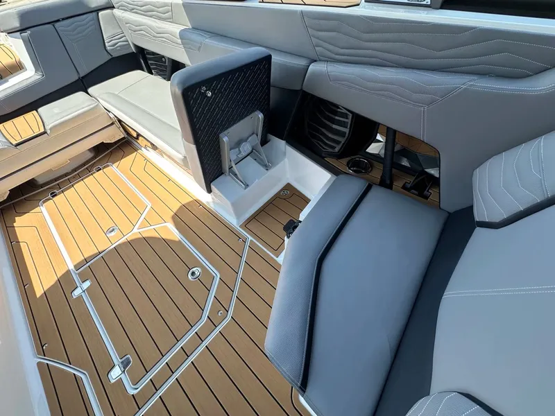 Slide: The Image of Nautique G25 2026 - 29