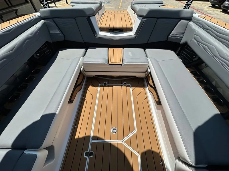 Slide: The Image of Nautique G25 2026 - 35