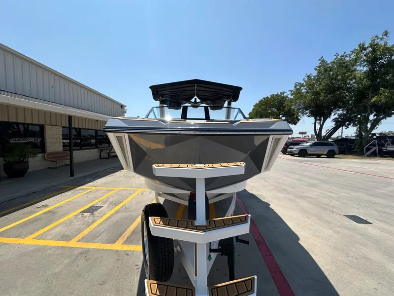 Slide: The Image of Nautique G25 2026 - 7