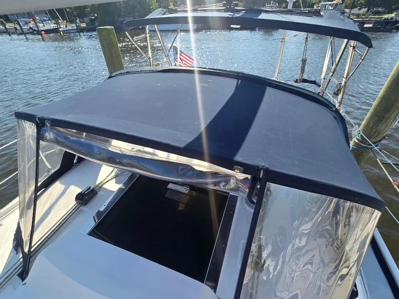 Slide: The Image of Hunter 36 2006 - 37