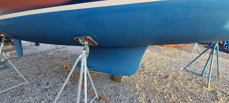 Slide: The Image of Hunter 36 2006 - 5