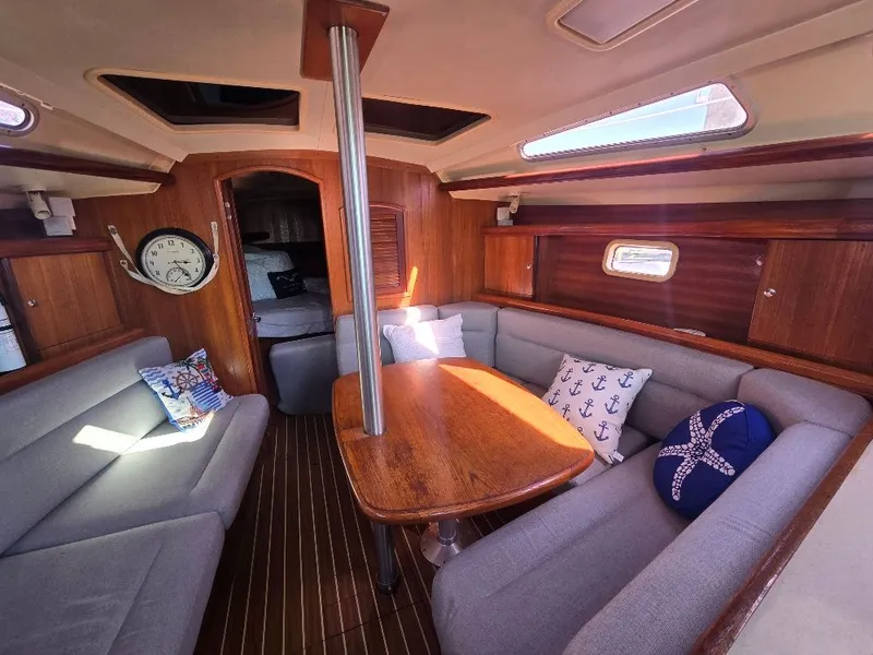 Slide: The Image of Hunter 36 2006 - 7