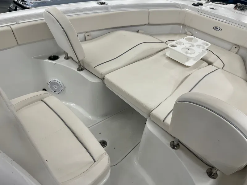 Slide: The Image of Sea Hunt Ultra 255 SE 2023 - 13