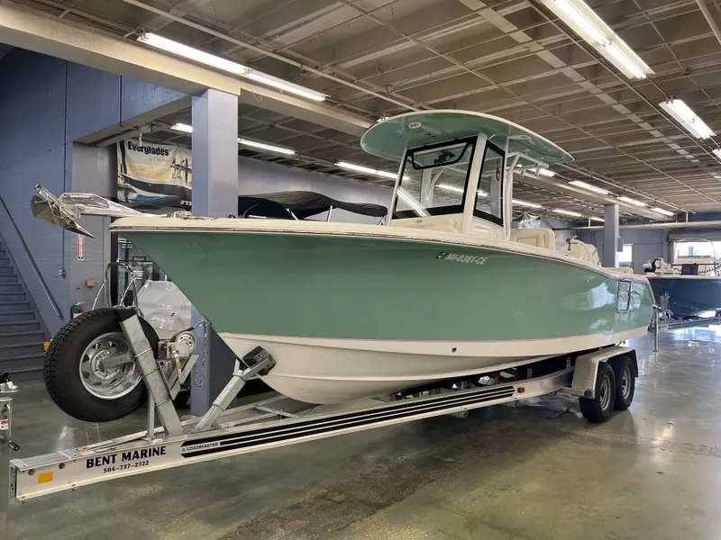 Slide: The Image of Sea Hunt Ultra 255 SE 2023 - 16