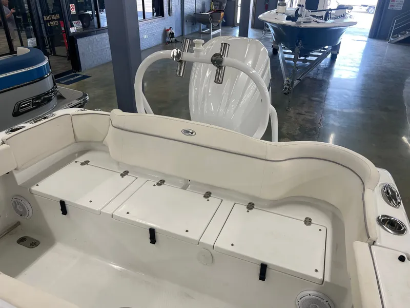 Slide: The Image of Sea Hunt Ultra 255 SE 2023 - 7