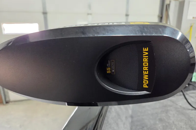 Slide: The Image of Tracker Pro Guide V-175 WT 2026 - 72