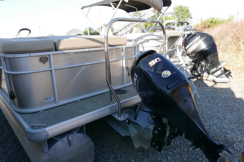 Slide: The Image of 2018 Sweetwater SW2086c pontoon boat with Suzuki 90 outboard motor. - 5