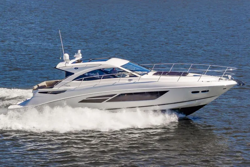 Slide: The Image of Sea Ray 510 Sundancer 2014 - 10