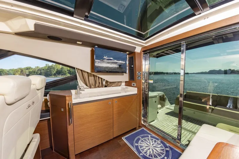 Slide: The Image of Sea Ray 510 Sundancer 2014 - 21