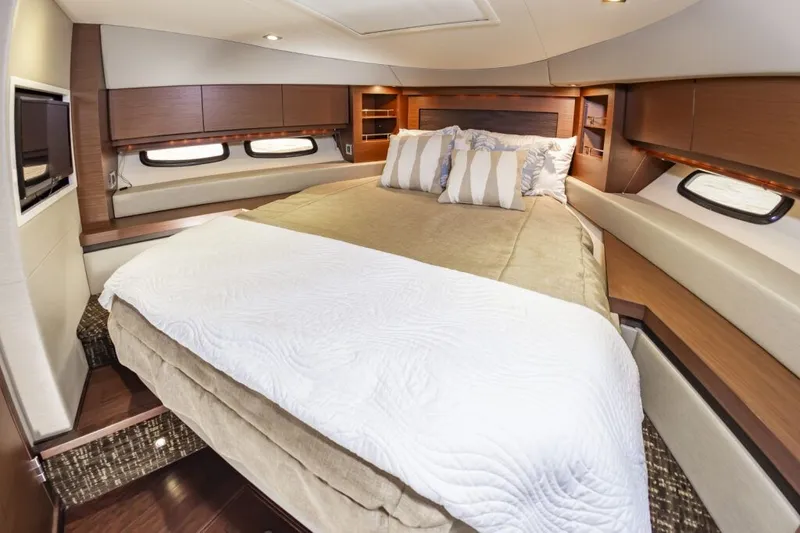 Slide: The Image of Sea Ray 510 Sundancer 2014 - 31