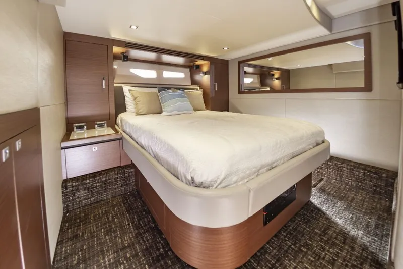 Slide: The Image of Sea Ray 510 Sundancer 2014 - 44