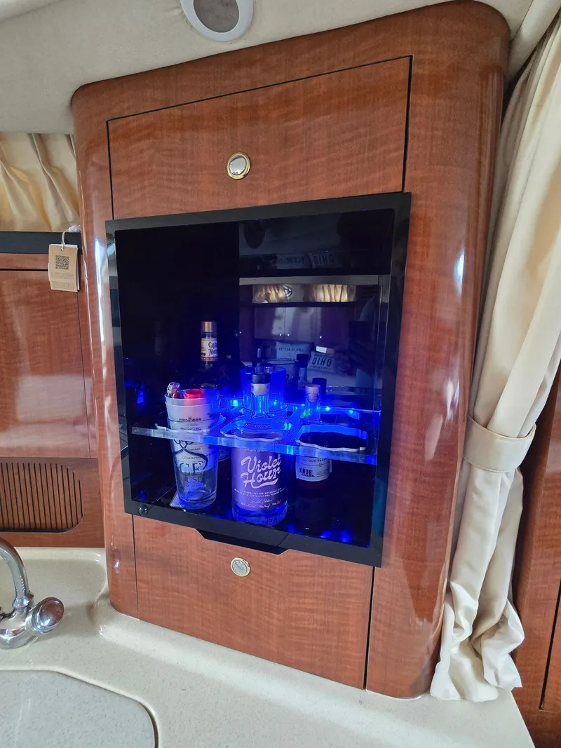 Slide: The Image of Sea Ray 340 Sundancer 2003 - 10