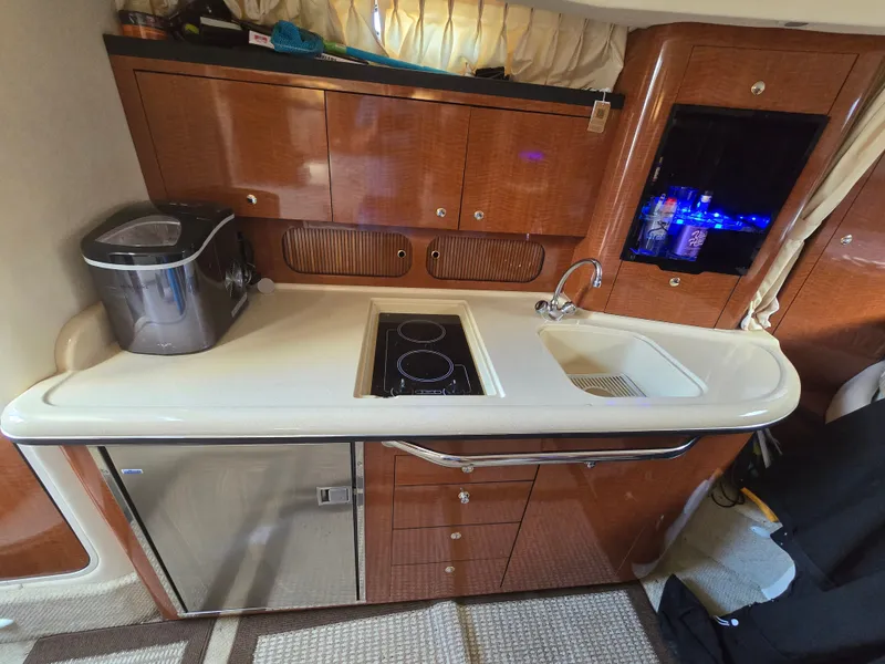 Slide: The Image of Sea Ray 340 Sundancer 2003 - 12