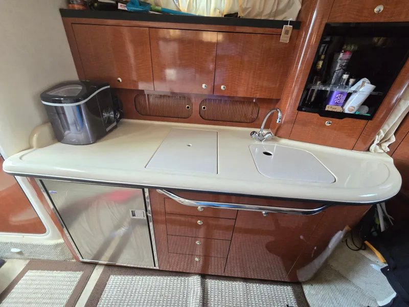 Slide: The Image of Sea Ray 340 Sundancer 2003 - 31