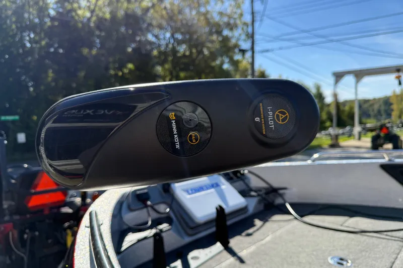 Slide: The Image of 2023 Ranger 1850 Reata boat featuring Minn Kota i-Pilot trolling motor control. - 9