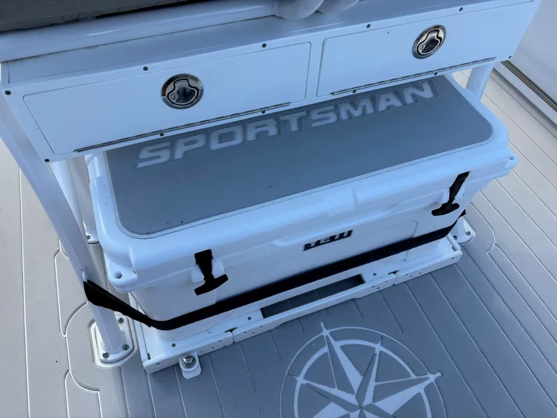 Slide: The Image of Sportsman Heritage 241 Center Console 2022 - 16