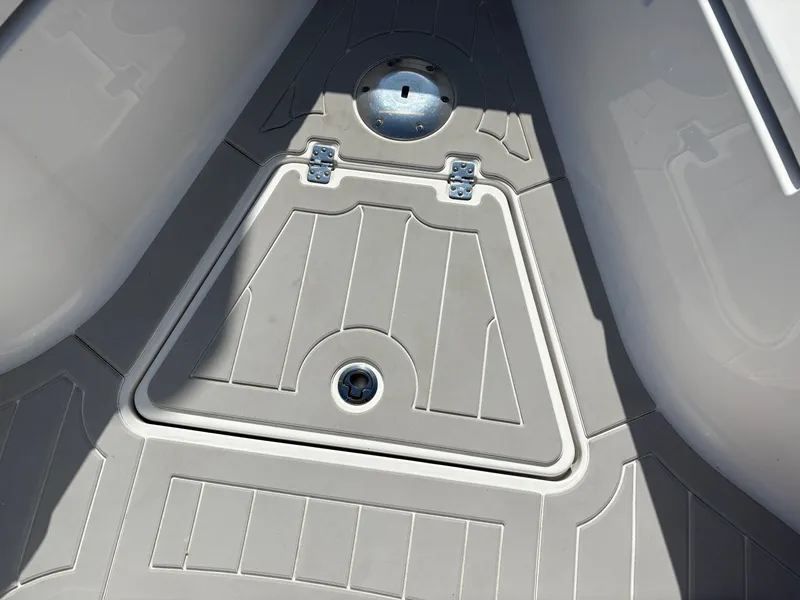 Slide: The Image of Sportsman Heritage 241 Center Console 2022 - 31