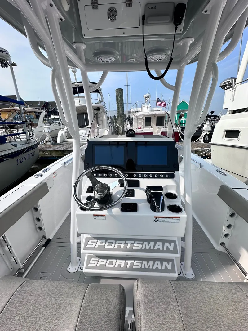 Slide: The Image of Sportsman Heritage 241 Center Console 2022 - 40