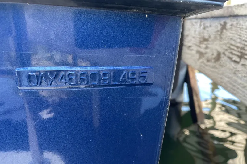 Slide: The Image of Hull identification number on a 1995 Ocean Alexander 486 boat. - 10