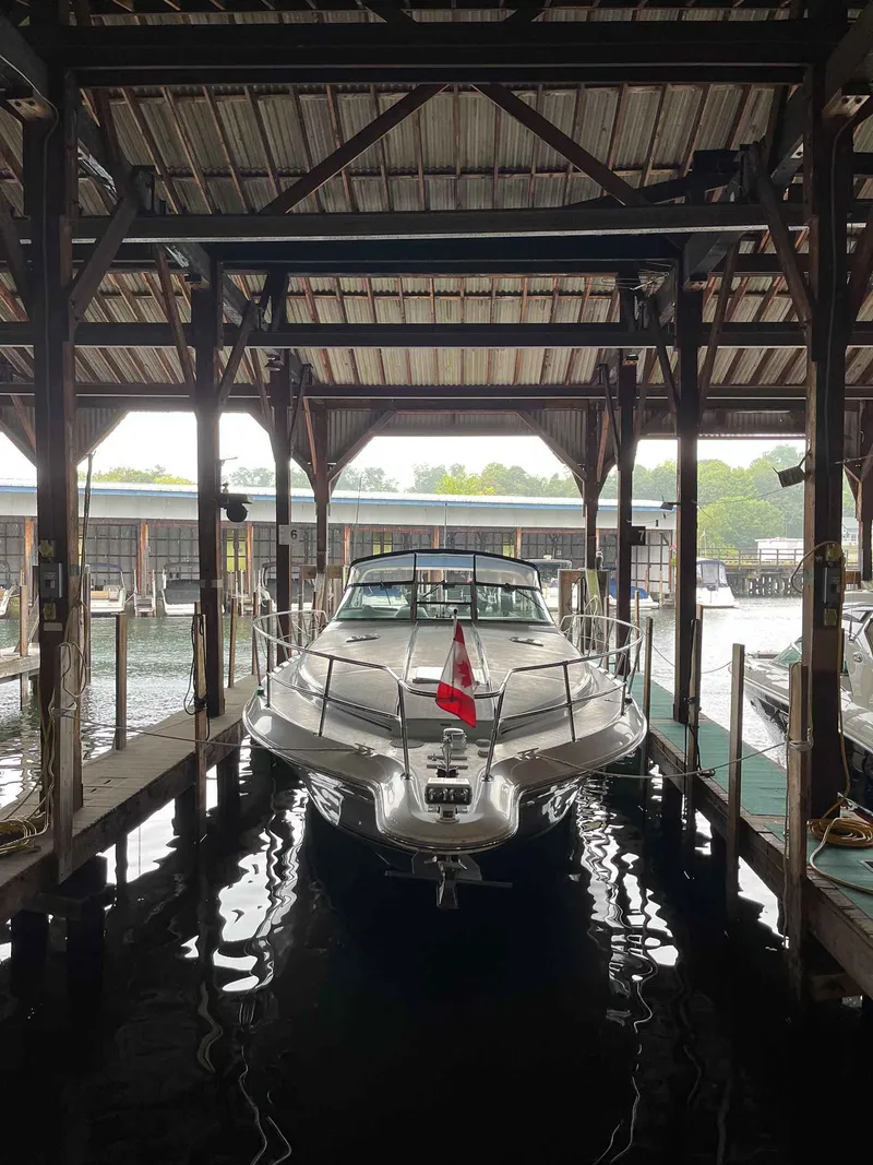 Slide: The Image of Sea Ray 400 Express Cruiser 1996 - 5