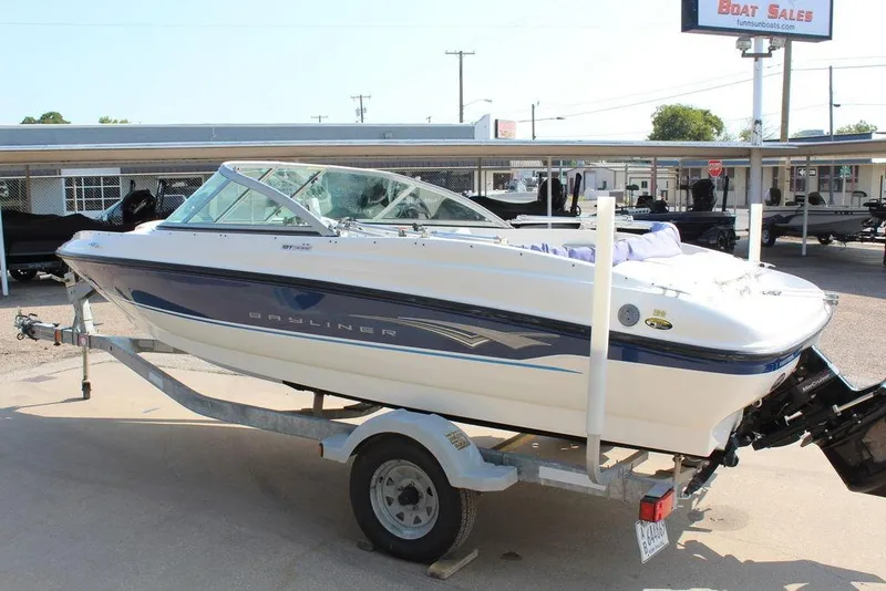 Slide: The Image of 2009 Bayliner 175 GT boat on trailer at dealership, side view. - 3