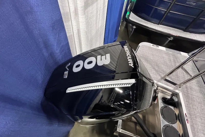 Slide: The Image of 2026 Harris FloteBote 250 Solstice SLDH with Mercury 400 outboard engine. - 9