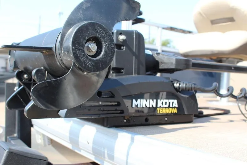 Slide: The Image of Minn Kota Terrova motor on 2020 Sun Tracker BASS BUGGY® 16 DLX boat. - 5