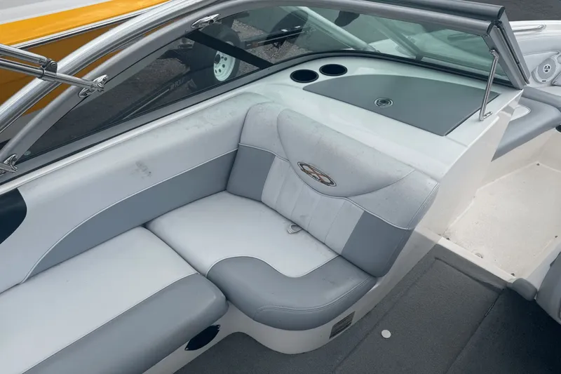 Slide: The Image of MasterCraft X2 2003 - 18