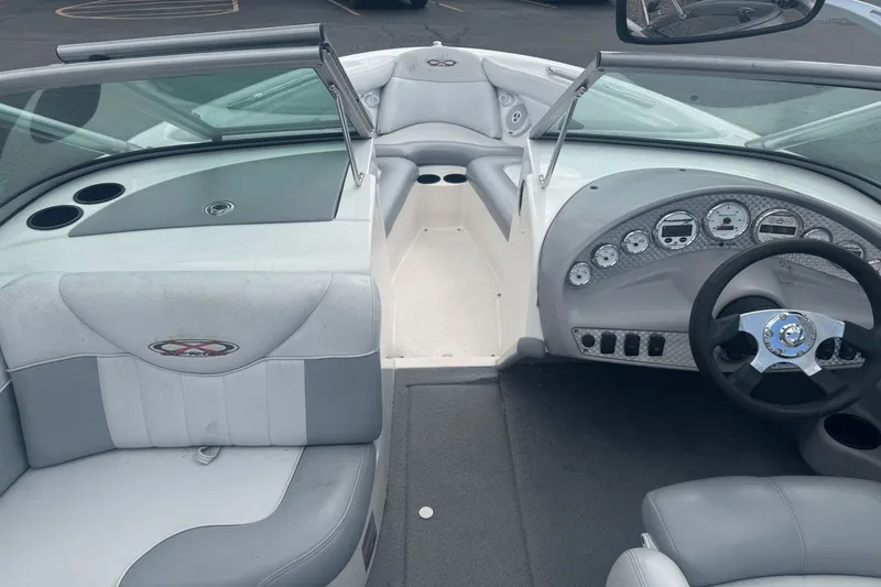 Slide: The Image of MasterCraft X2 2003 - 25