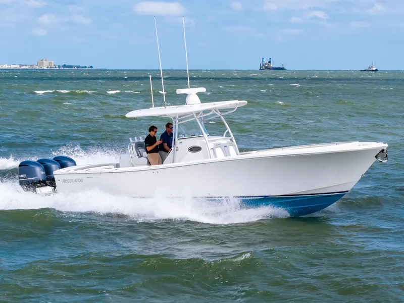 Slide: The Image of Regulator Marine 34 FS 2018 - 4