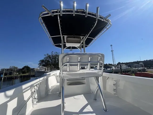 Slide: The Image of Parker Marine 210 Coastal 2026 - 12