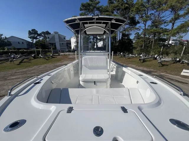 Slide: The Image of Parker Marine 210 Coastal 2026 - 7