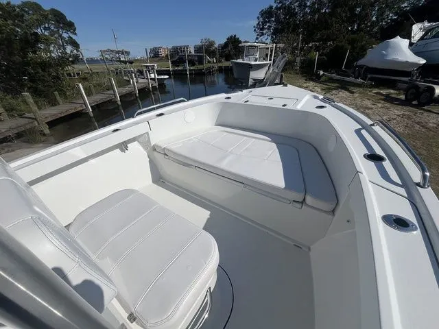 Slide: The Image of Parker Marine 210 Coastal 2026 - 8