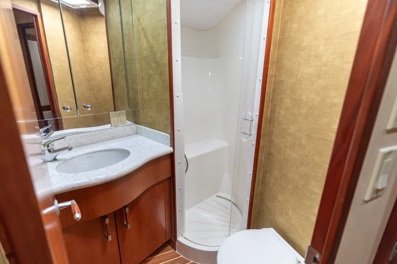 Slide: The Image of 2008 Hatteras 60 Convertible VIP Head - 15