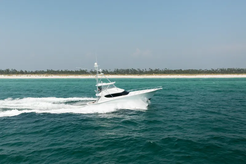 Slide: The Image of 2008 Hatteras 60 Convertible STBD Bow - 30