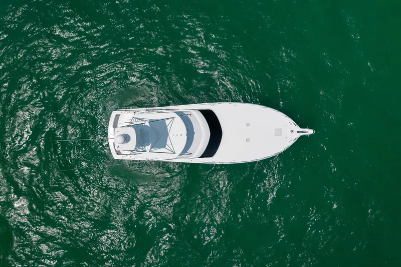Slide: The Image of 2008 Hatteras 60 Convertible - 33