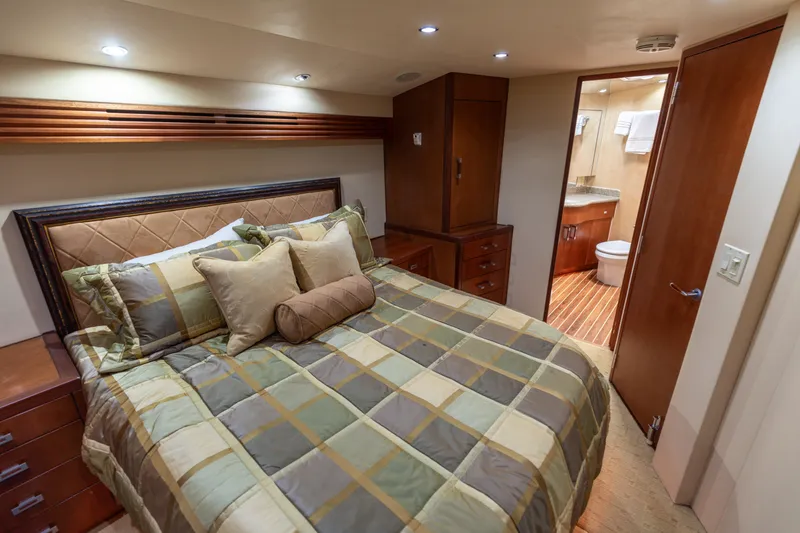 Slide: The Image of 2008 Hatteras 60 Convertible Master Stateroom - 9