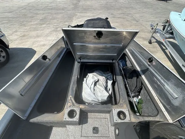 Slide: The Image of Tracker pro190 tx 2020 - 7