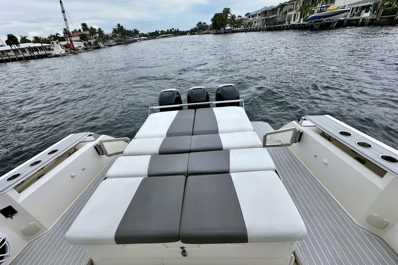 Slide: The Image of Azimut Verve 40 2013 - 26