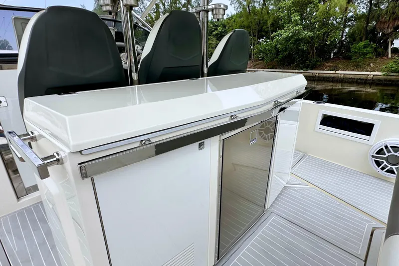 Slide: The Image of Azimut Verve 40 2013 - 30